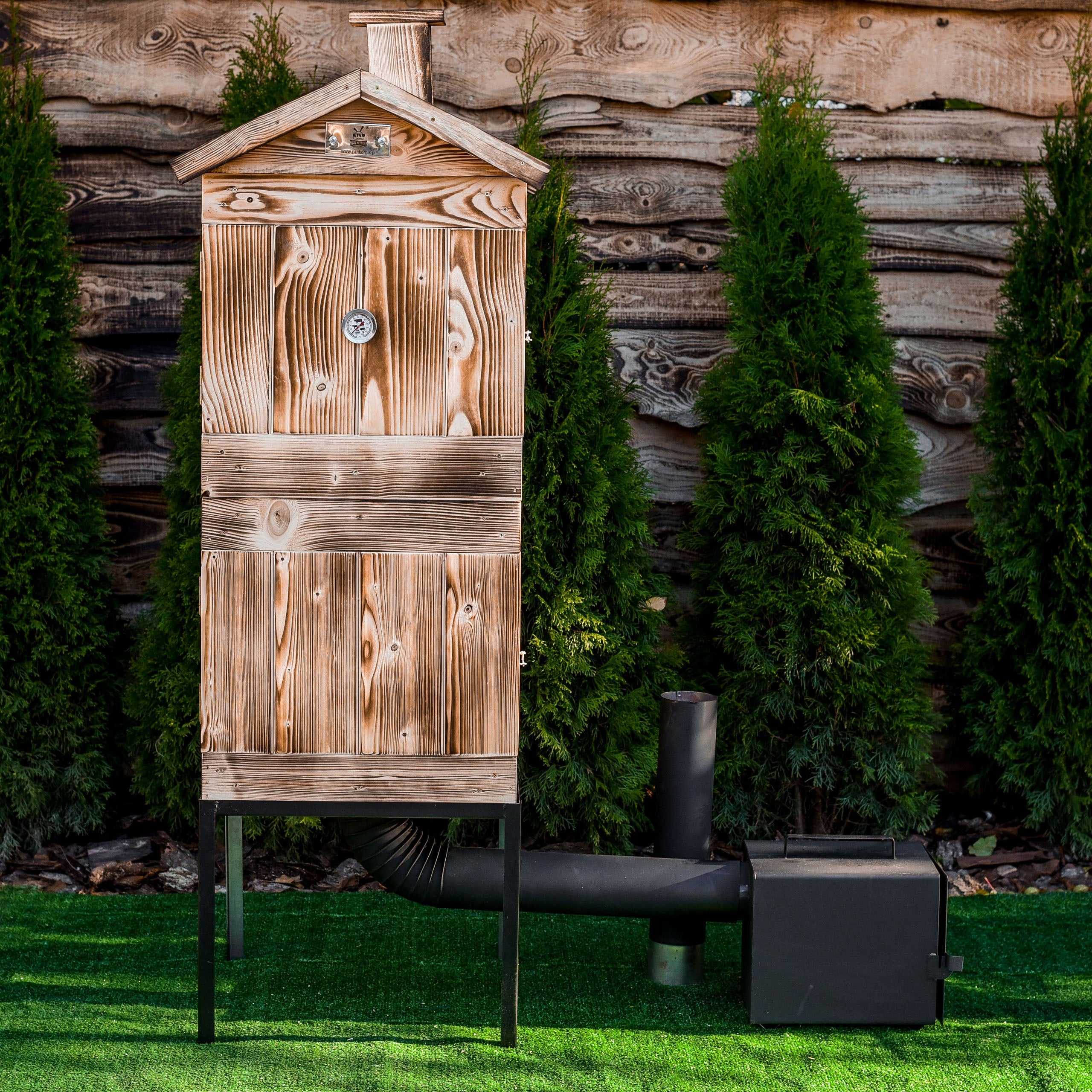 WOODEN SMOKEHOUSE GARDEN SMOKEHOUSE - LARGE HEARTH SET OF FREEBIES Material wood