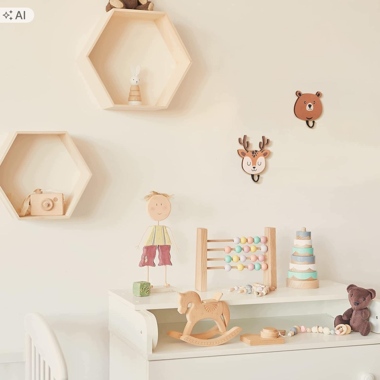 WOODEN WALL HOOKS FOR CHILDREN 4 PCS ANIMALS SET Manufacturer code DREWNIANE HACZYKI ŚCIENNE DLA DZIECI 4 SZT.