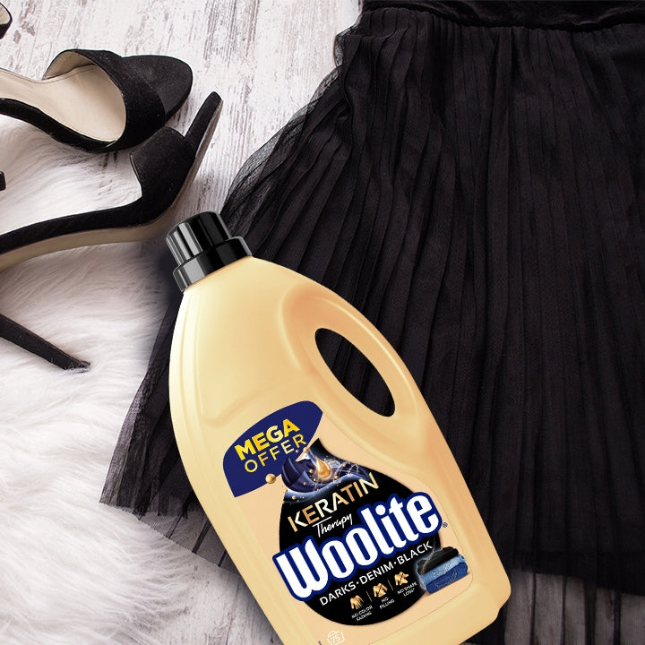 WOOLITE DARK JEANS WASHING LIQUID BLACK FABRIC CLOTHES WITH CREATINE 2x4,5L Manufacturer code 5906496602344