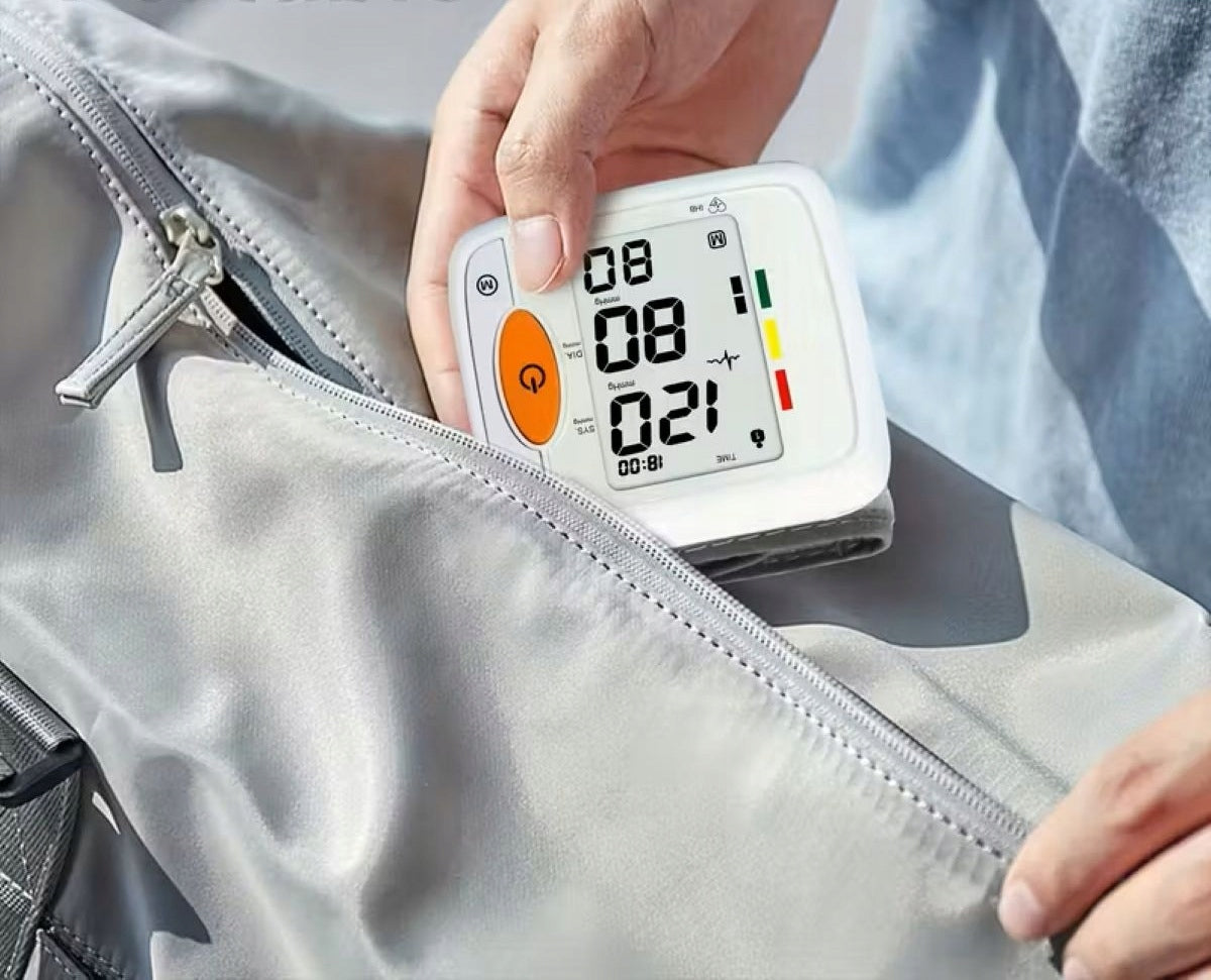WRIST BLOOD PRESSURE MONITOR JIACOM AUTOMATIC BLOOD PRESSURE MONITOR HEART RATE PULSE Brand no brand