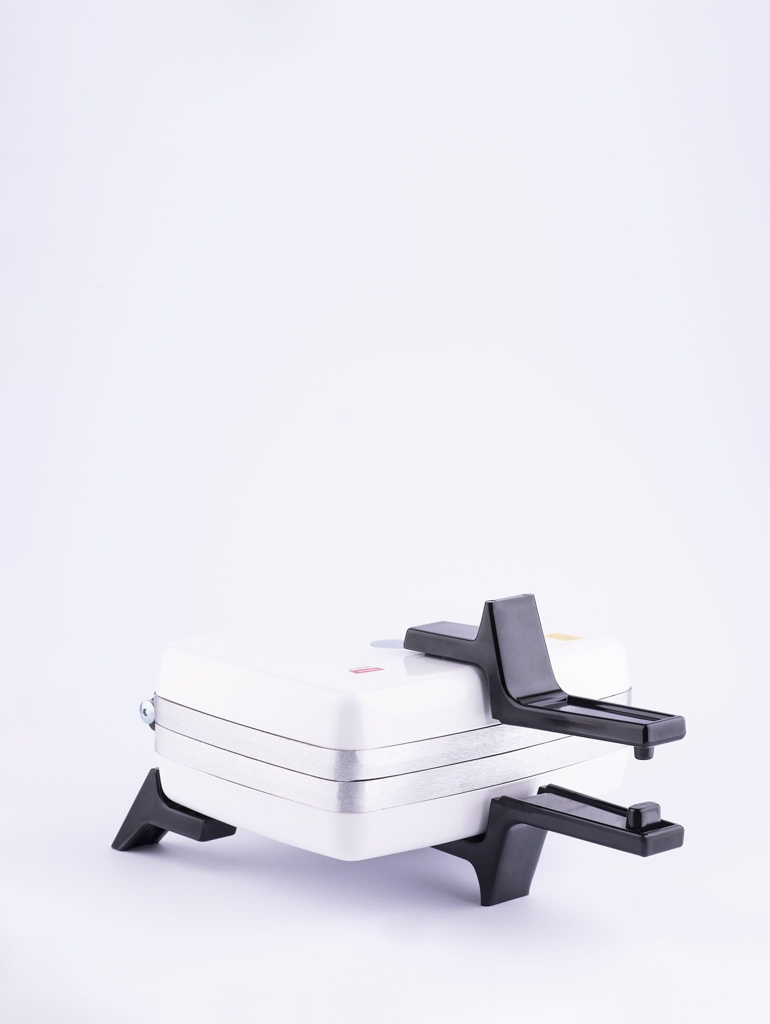 Waffle iron Dezal 301.6 W 1300W white + wooden fork and brush FREEBIE! Power rating 1300 W