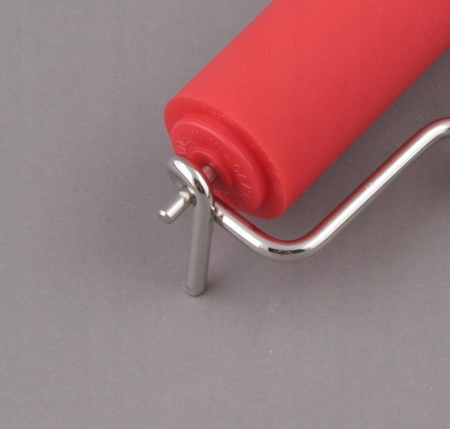 Roller mit Metallgriff Abig, 9x30 cm 