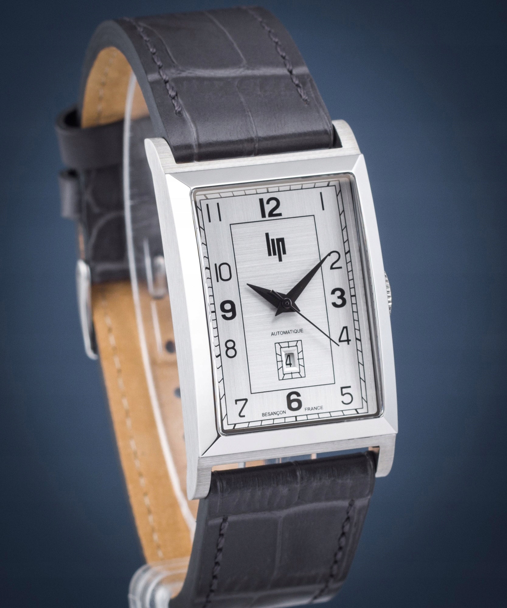 Watch LIP T26 Auto Lip 671285 Packaging status original