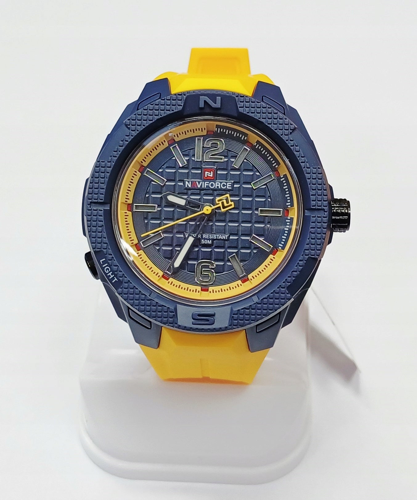 Watch Naviforce men's military sports yellow massive date strap Dial color black