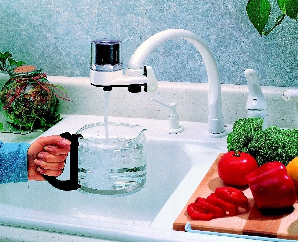 Water filter Instapure F2 white with R2 cartridge, tap filter Packaging status original