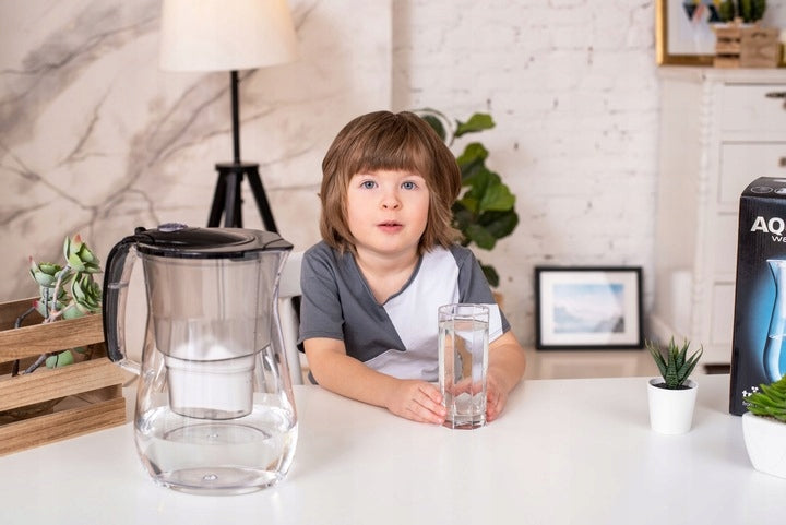 Water filter jug Aquaphor Onyx BLACK 4.2 l +1 MG Maxfor CARTRIDGE Dominant color black