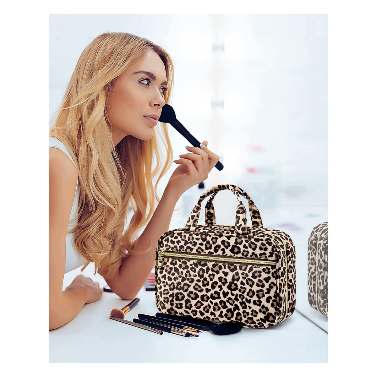 Waterproof Cosmetic Bag for Women - With 360° Hook Brand no brand