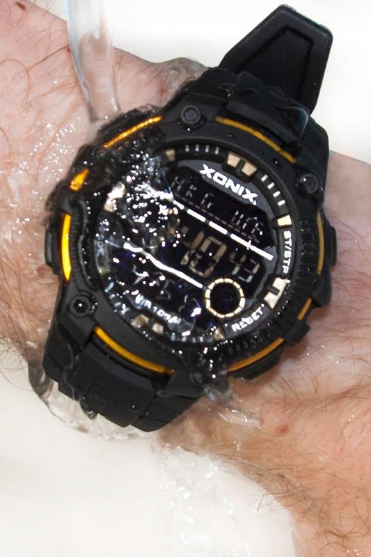Waterproof Watch For Boyfriend XONIX WR100m Case material synthetic material