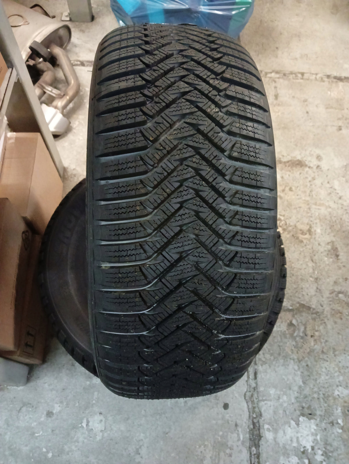 Winter tyre Laufenn I Fit LW31+ 215/50R17 95 V (XL) Season winter