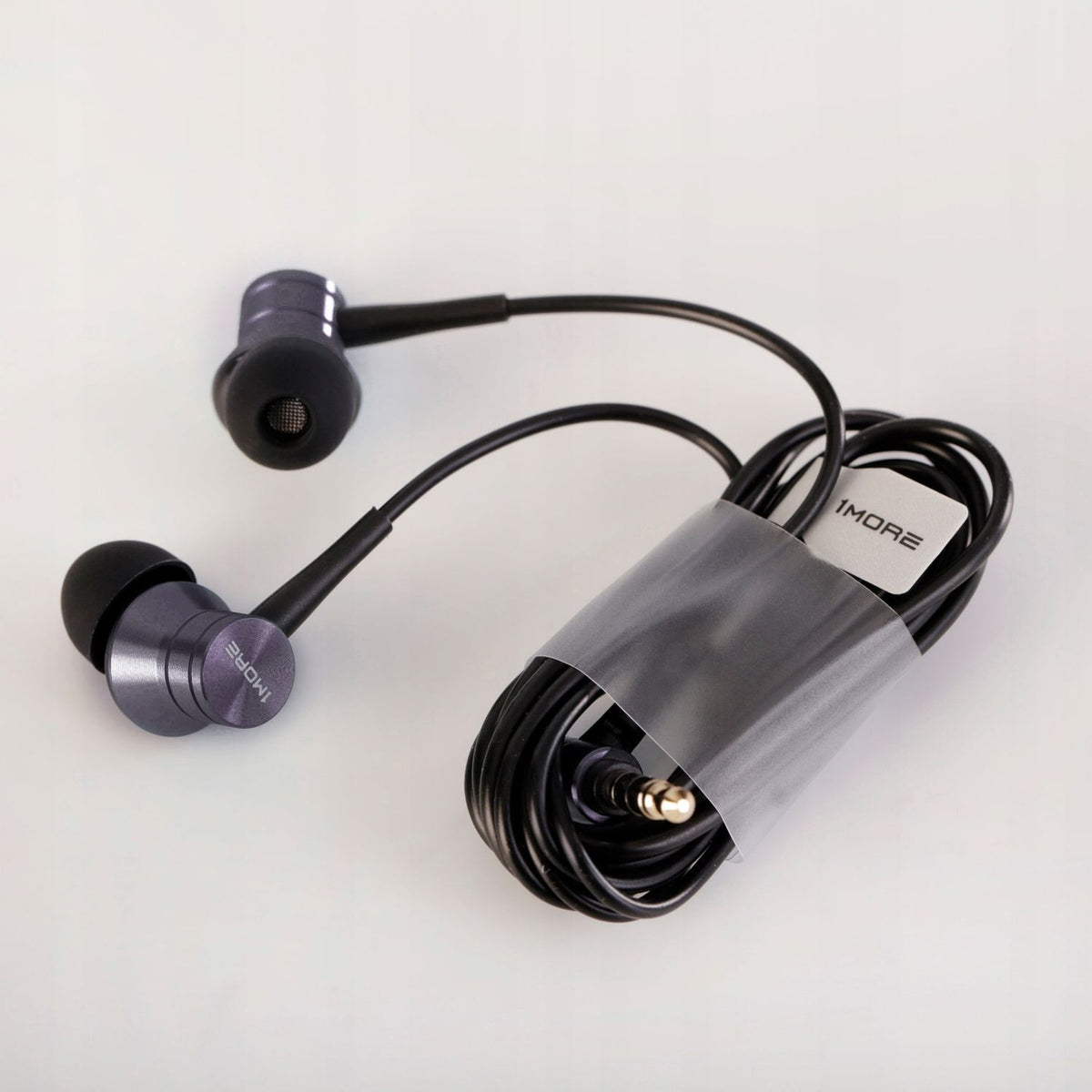 Wired Headphones 1more E1009 Piston Fit grey Manufacturer code E1009