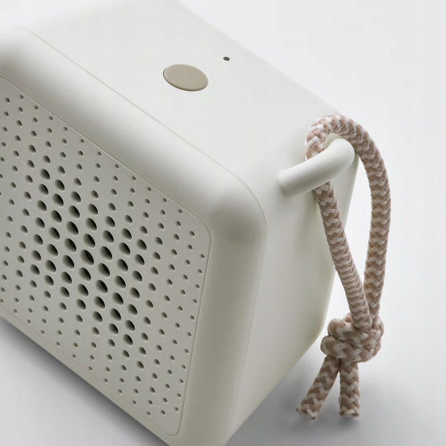 Wireless Bluetooth Speaker USB-C Waterproof IP67 5W 80h VAPPEBY white Packaging status original
