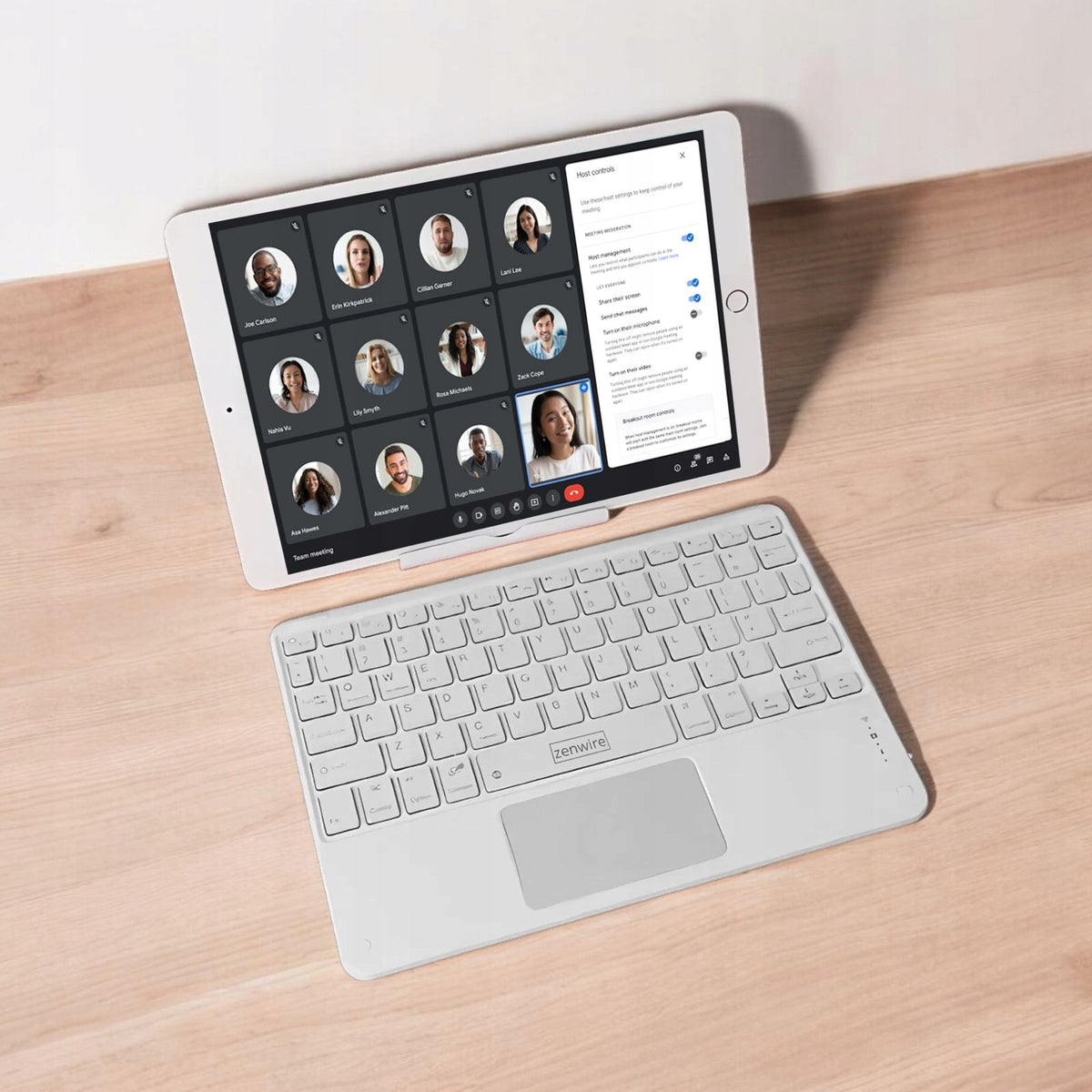 Wireless Bluetooth Touchpad SLIM Keyboard for iPad Tablet Phone Color white