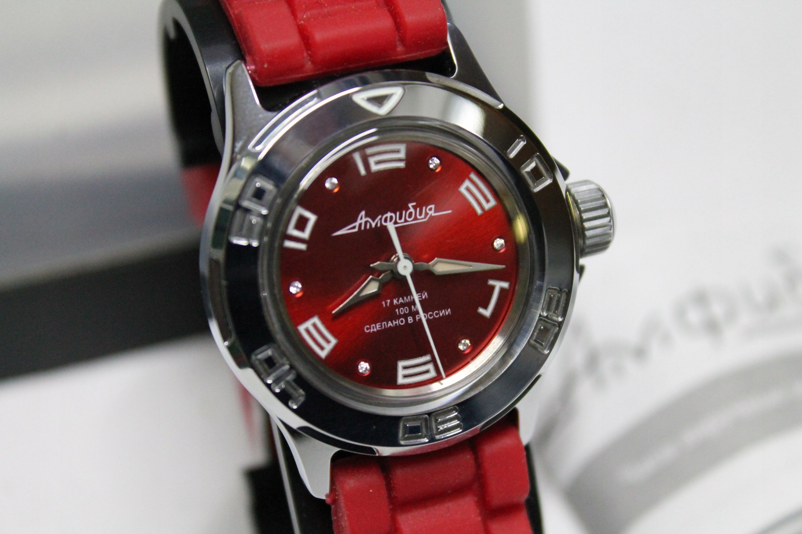 Women VOSTOK AMPHIBIAN CLASSIC 051462 Manual 10 atm Brand Vostok