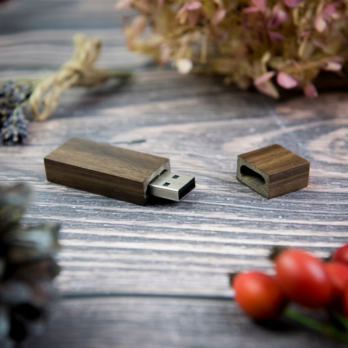 Wooden Pendrive Dark Walnut Narrow 2 GB Color brown