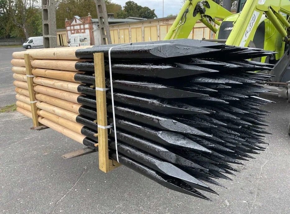 Wooden post stake fi9cm length 250cm imp pressure tarred, durable
