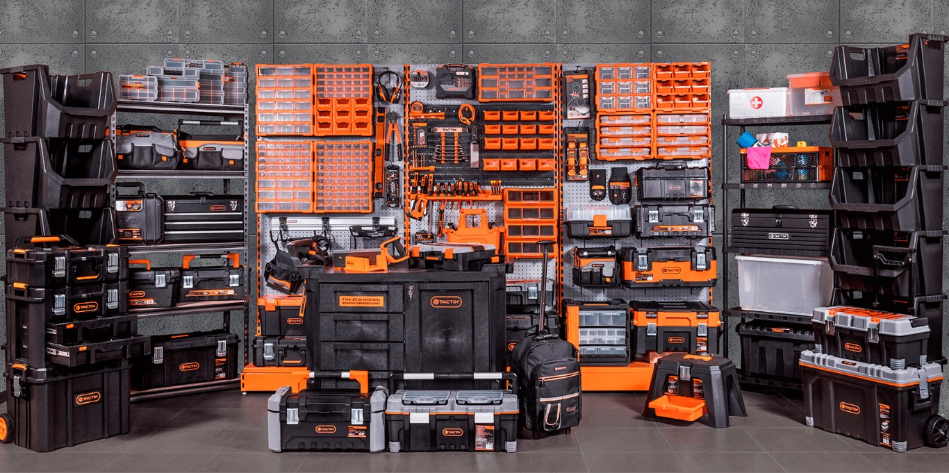 Workshop organizer 4in1 plastic set of 4 containers with latches Kind closed organizer sealed container