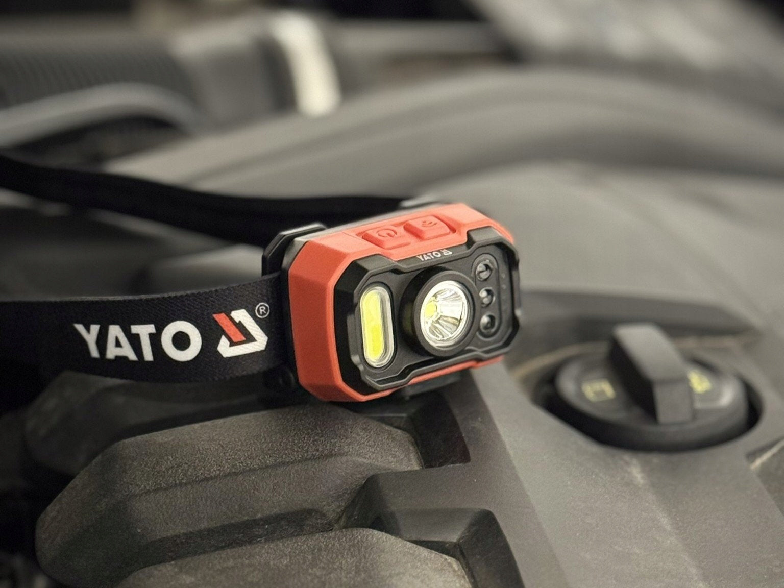 YATO HEADLAMP 8W 1000LM RECHARGEABLE WITH MOTION SENSOR Manufacturer code YT-085942