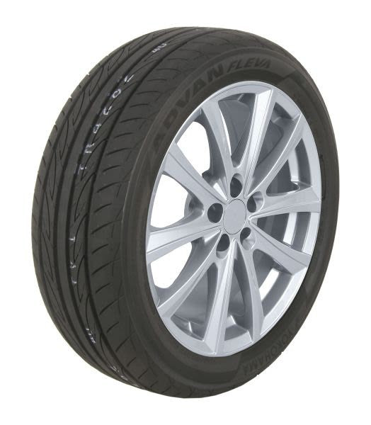 YOKOHAMA Advan Fleva V701 205/50R16 passenger summer tyre Season summer