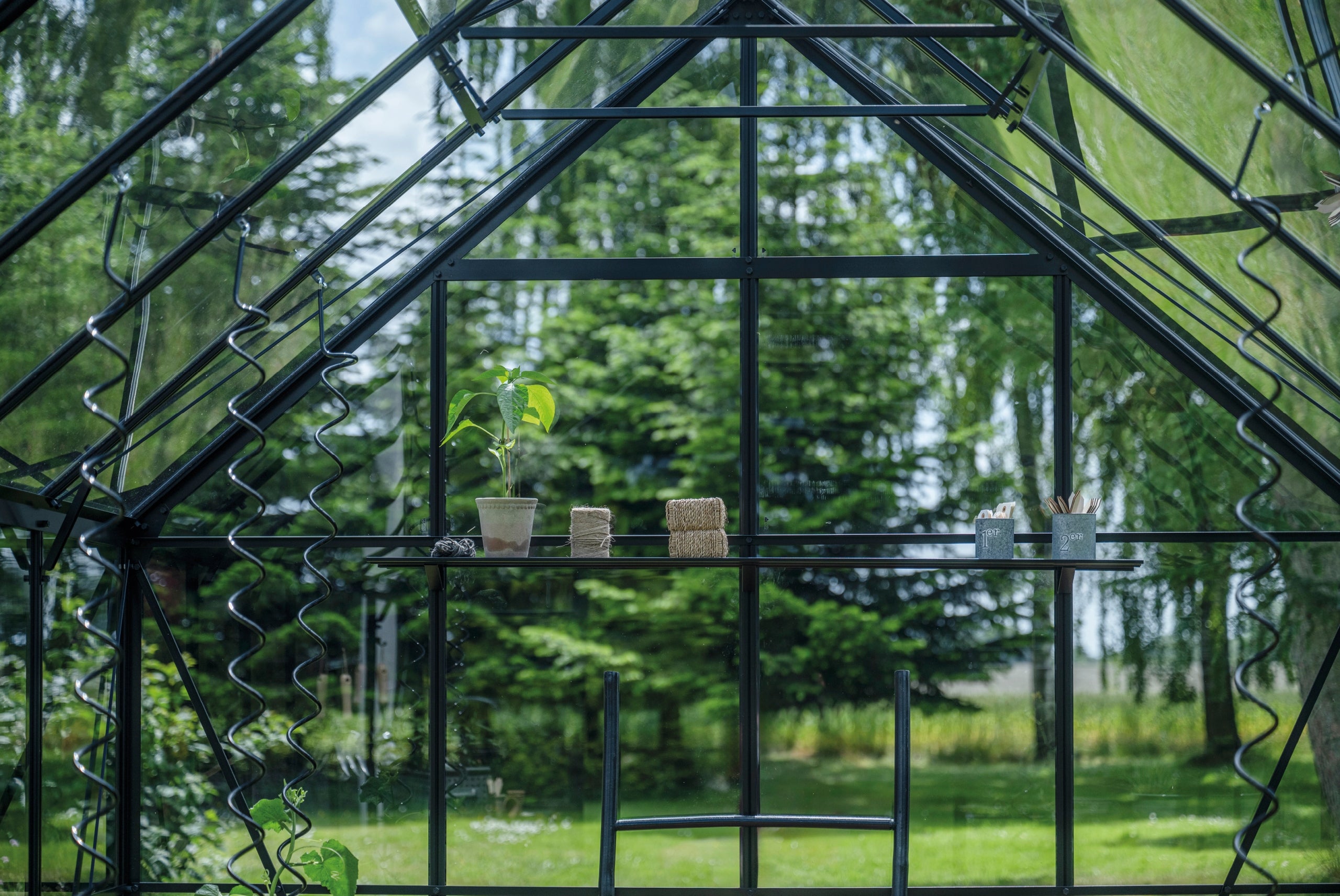 acm ICON aluminium greenhouse 8,1 m2; 2,55 x 3,17 m tempered glass + base Width 2.55 m
