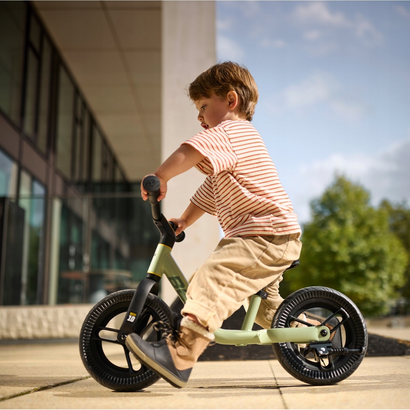 children's balance bike BERG MOOV 10, 10 inches from 2 years green Model BERG MOOV