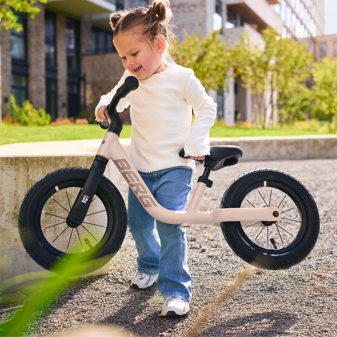 children's balance bike BERG MOOV 12, 12 inches from 2,5 sand beige Frame steel