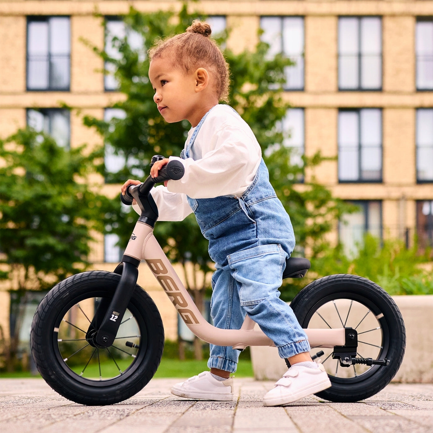 children's balance bike BERG MOOV 12, 12 inches from 2,5 sand beige Model BERG MOOV