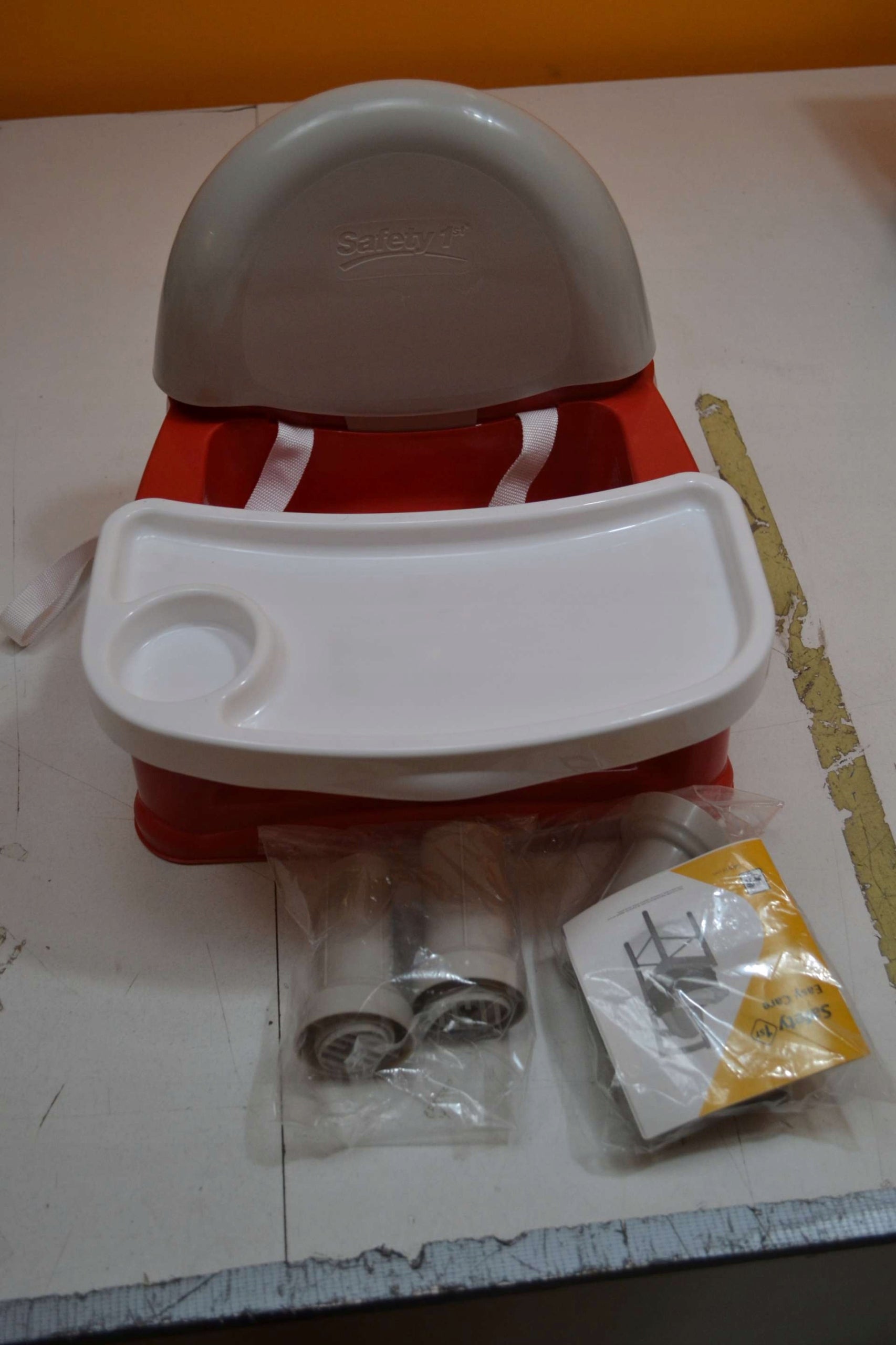 high chair Safety 1st red campus Color red