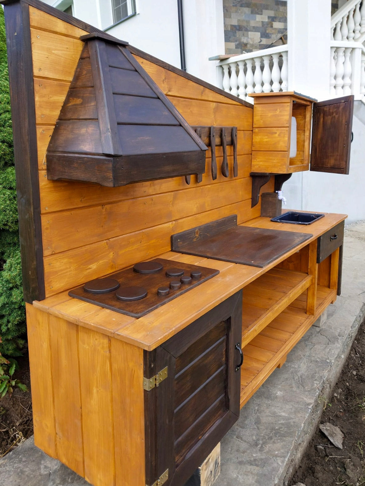 mud kitchen with water 02 Garden kitchen for children with water container Manufacturer code Kuchnia błotna 01