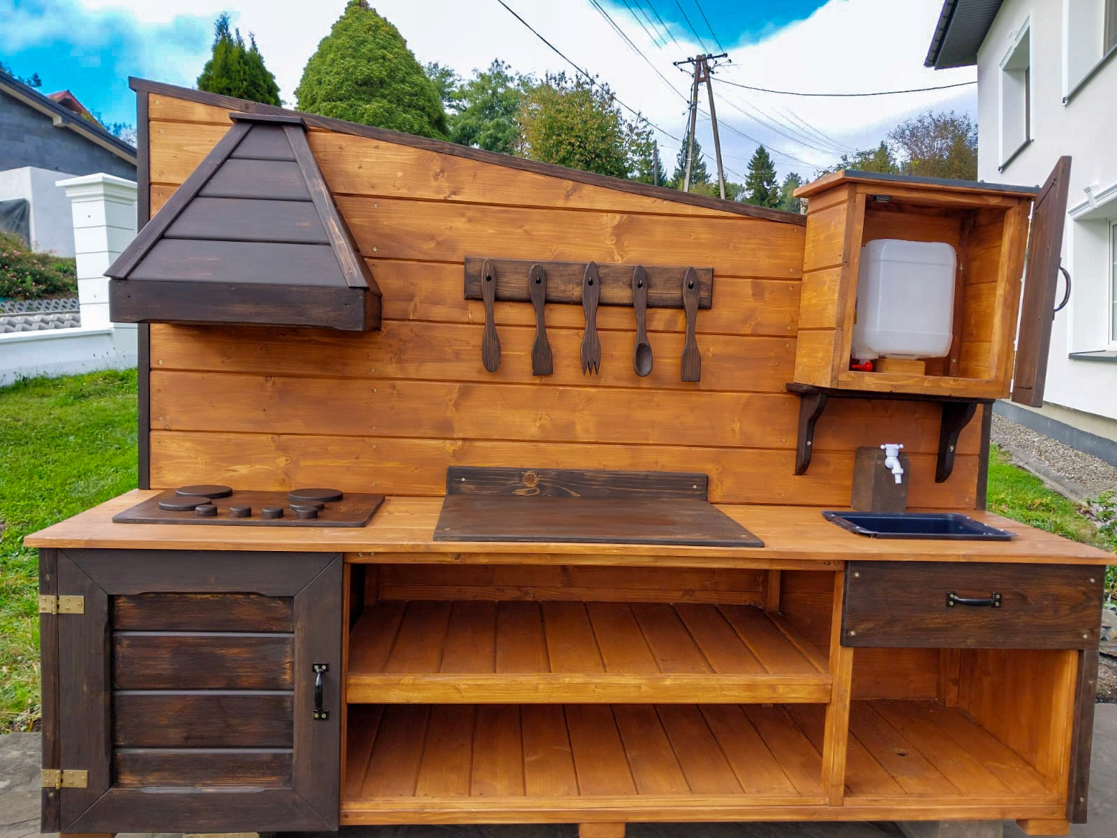mud kitchen with water 02 Garden kitchen for children with water container Packaging status original