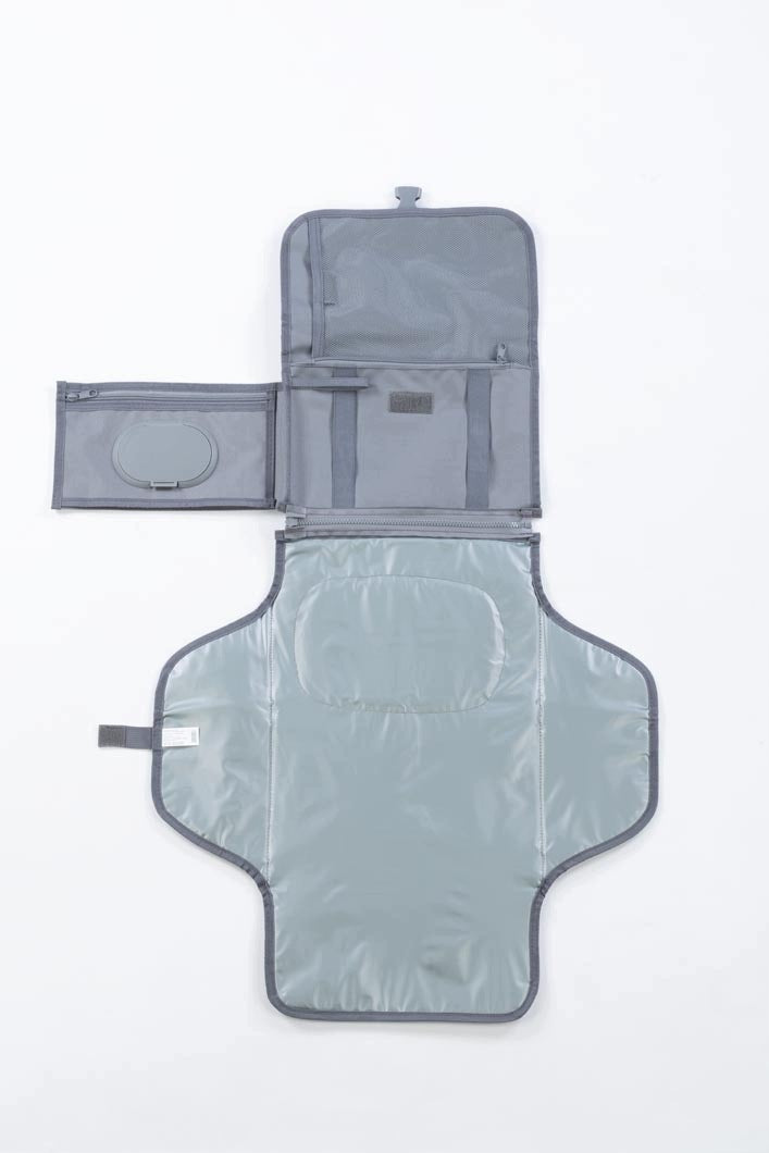 portable baby changing mat folding travel MOOVKEE. Packaging status original