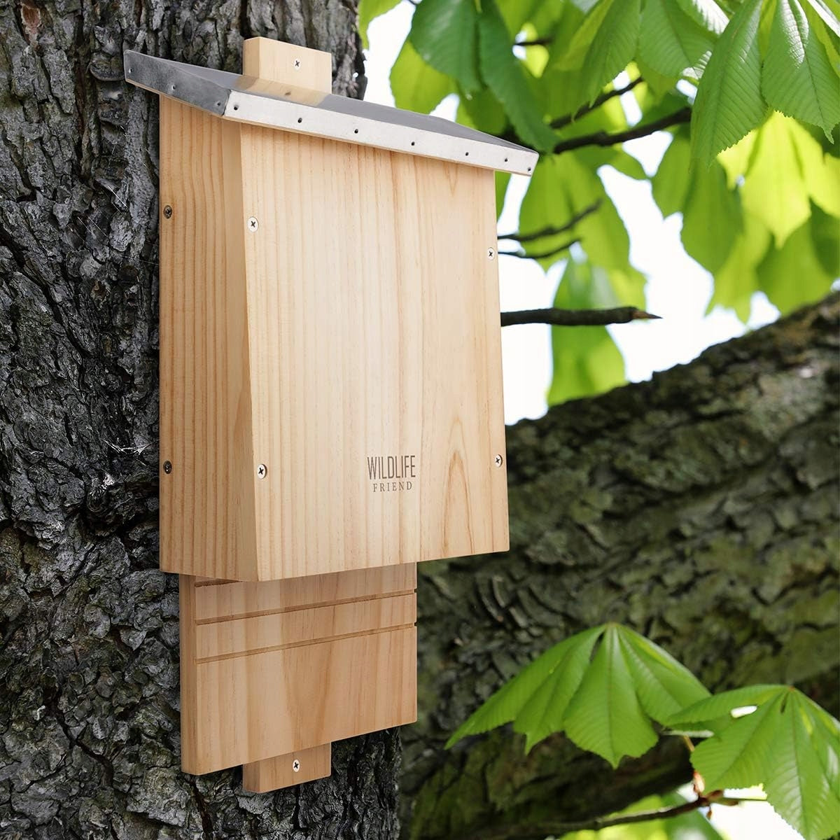 ready wooden nesting house for bats with metal canopy Manufacturer code NEW289000
