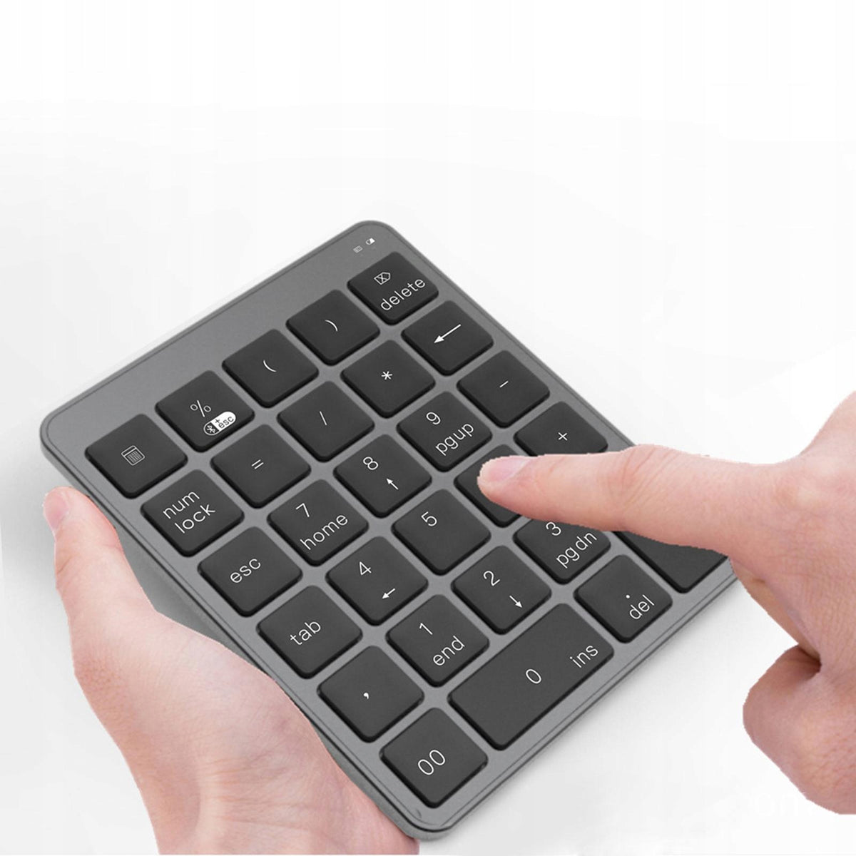tachiuwa Bluetooth Number Pad,Portable Wireless Bluetooth Key Numeric Keyboard layout US international (qwerty)