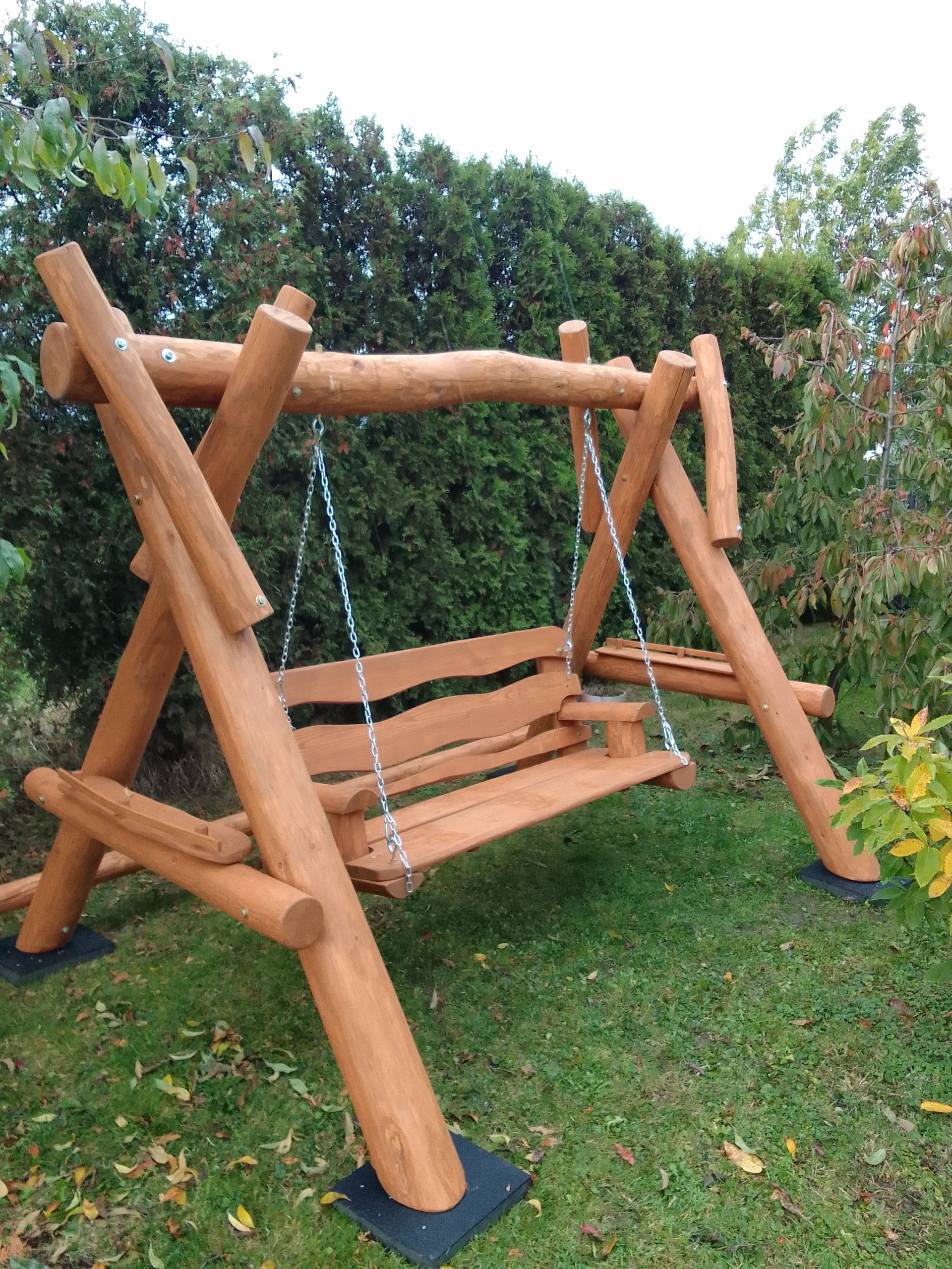 wooden garden swing with logs playground Kind freestanding